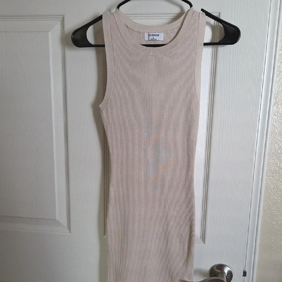 Workshop Republic Clothing Sleeveless Midi Dress in Cream - Picture 5 of 5